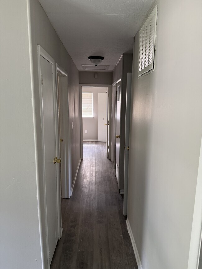 Foto del edificio - 5614 Riata Ct