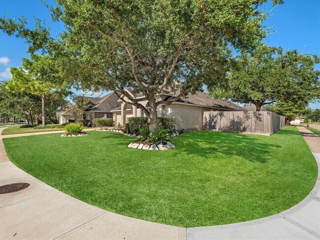 Foto del edificio - 501 Laddingford Ln