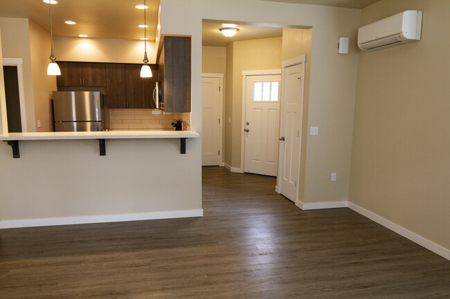 Building Photo - Hudson Heights Townhomes