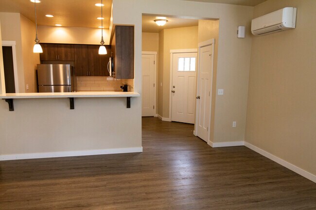 Foto del edificio - Hudson Heights Townhomes