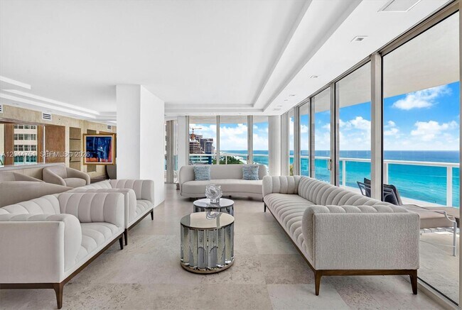 Building Photo - 5025 Collins Ave