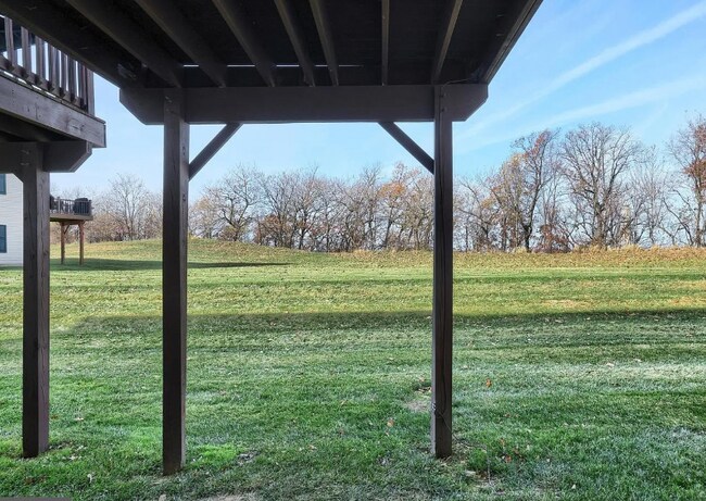 Foto del edificio - 2304 Sunny Hill Cir