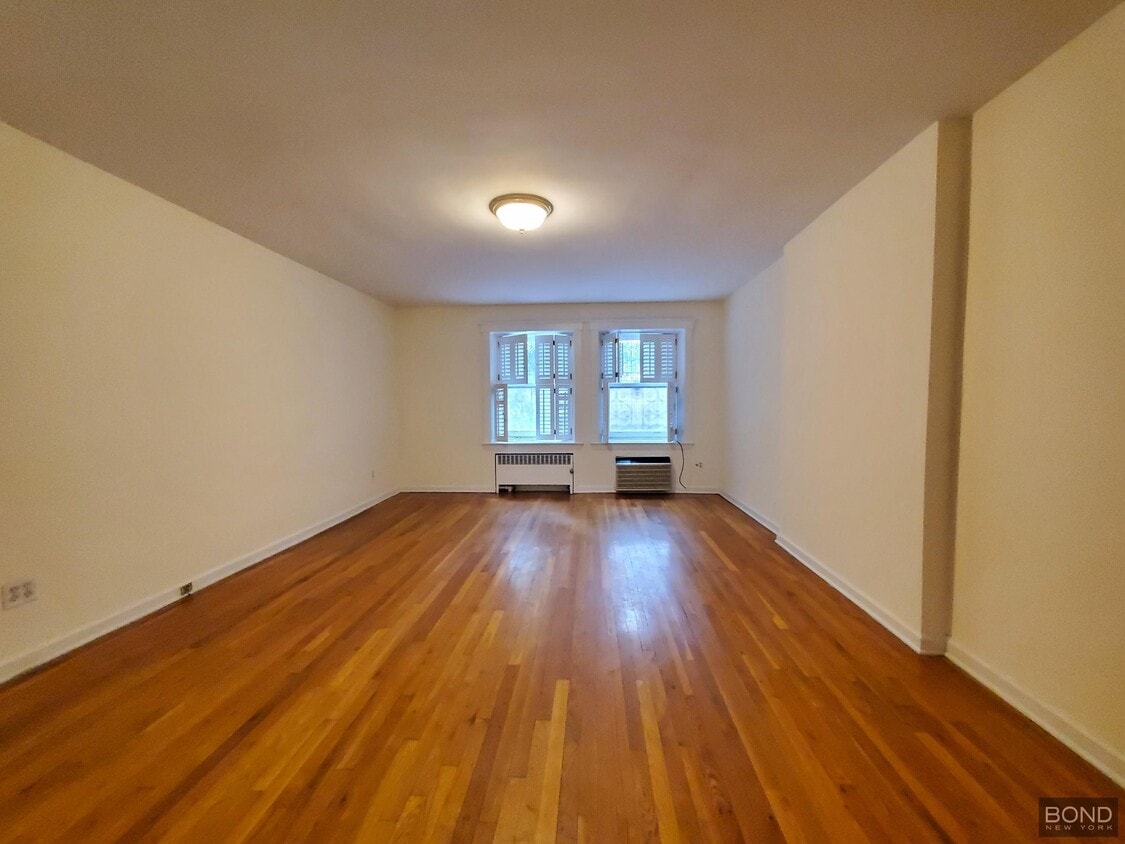 Foto del edificio - 219 E 69th St