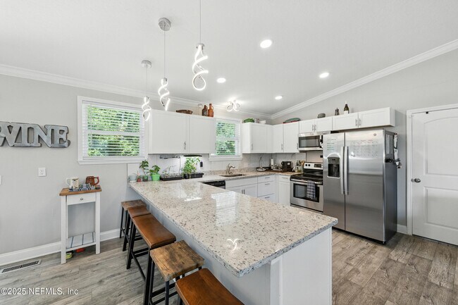 Building Photo - 706 Estates Cove Rd