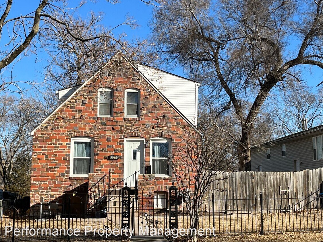 Foto principal - 2 br, 2 bath House - 3324 P Street