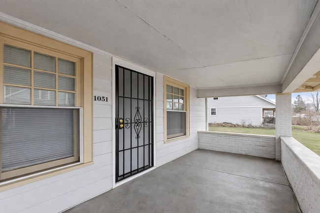 Photo - 1051 N Mount Street House