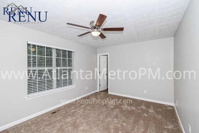 Foto del edificio - Available Now!