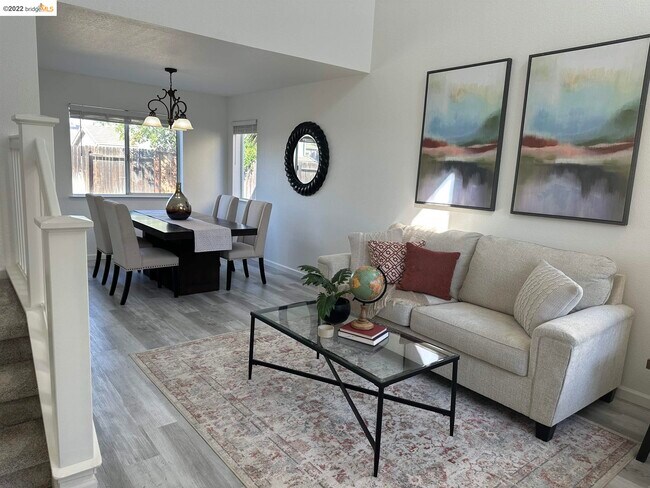 Building Photo - 3947 Regatta Dr