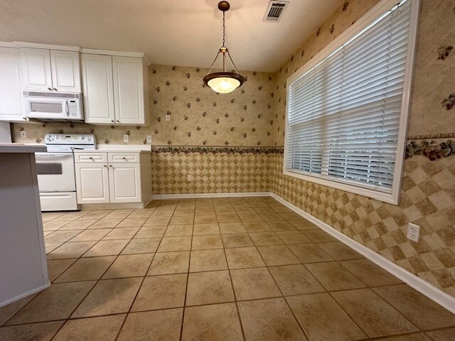 Foto del edificio - 448 Arnell Ln