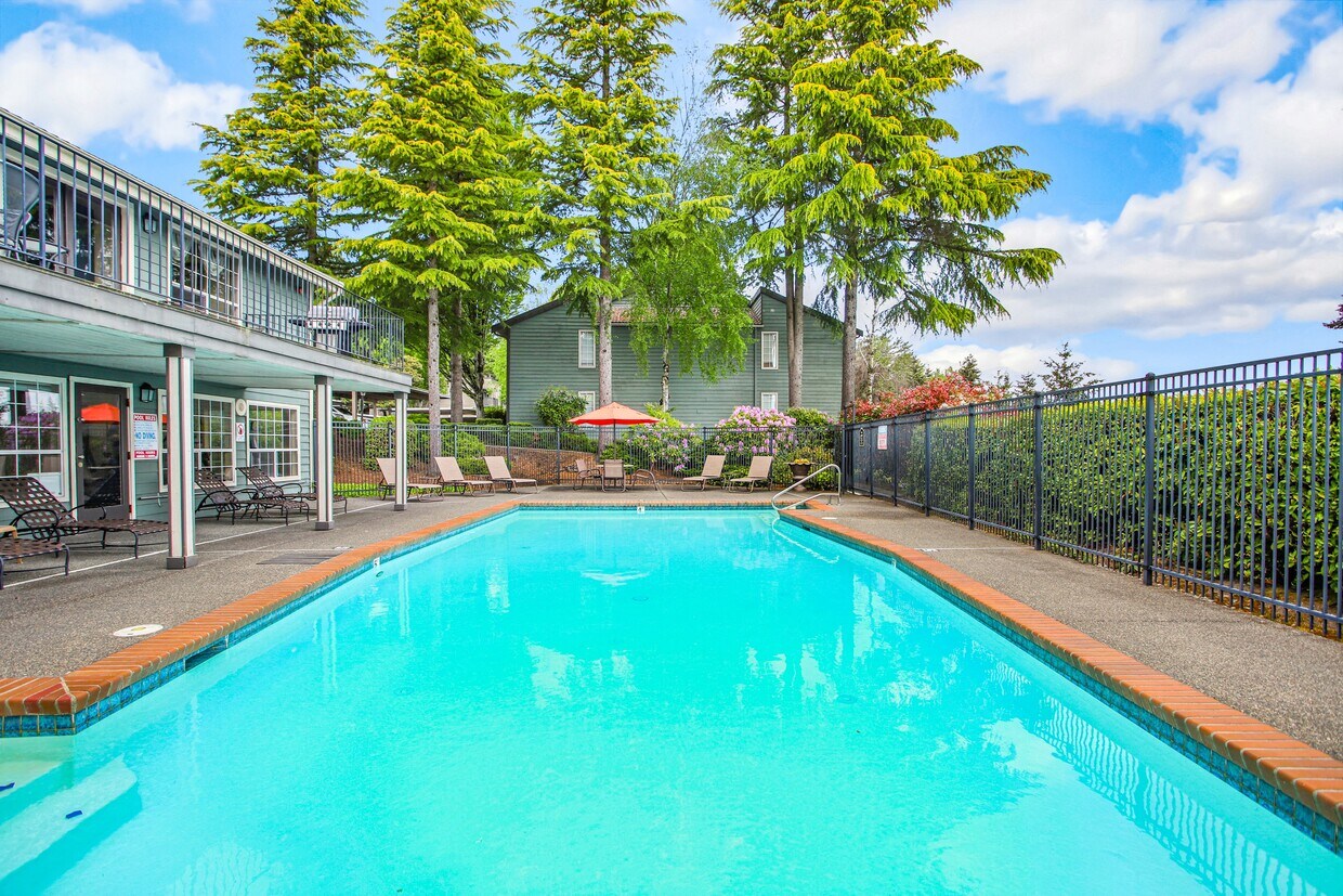 Alderbrooke Apartments in Lynnwood, WA