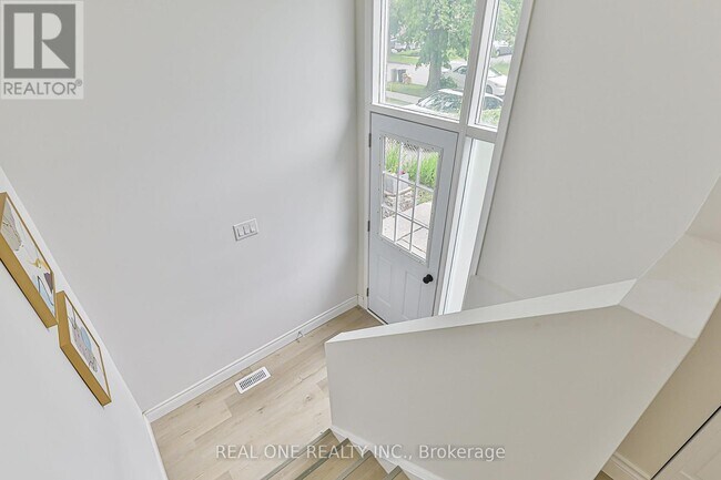 Photo du bâtiment - 368 Hollyberry Trail