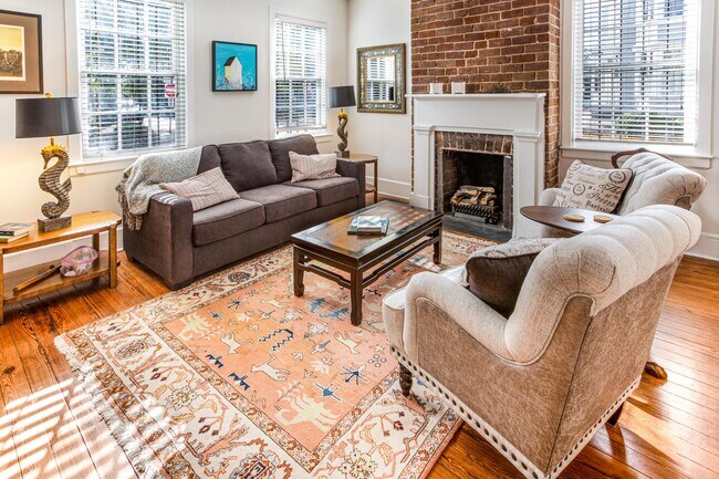 Foto del edificio - 418 E Taylor St