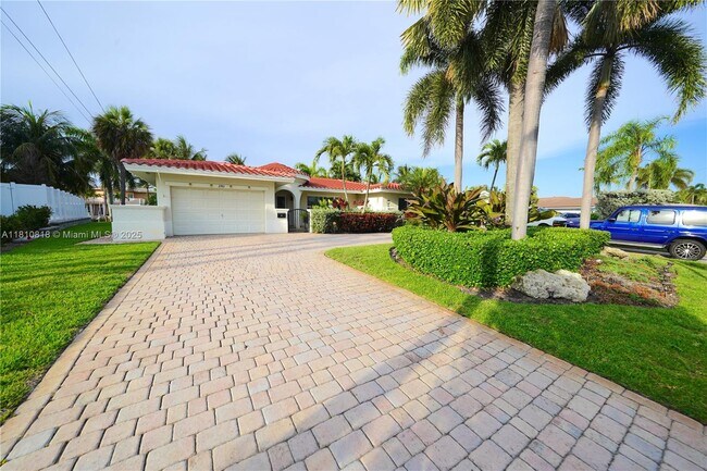Foto del edificio - 2761 NE 22nd Ct