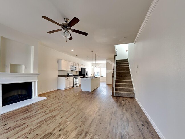 Building Photo - 5412 Galante Ln