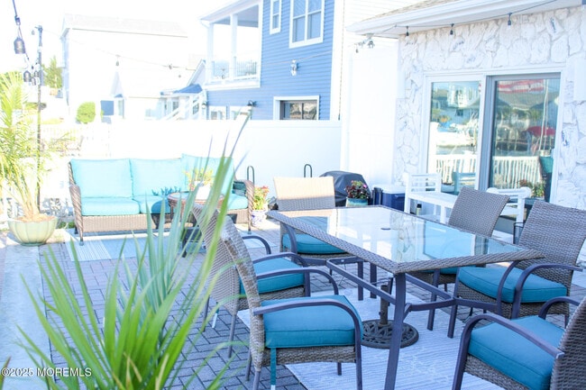 Foto del edificio - 3428 Maritime Dr