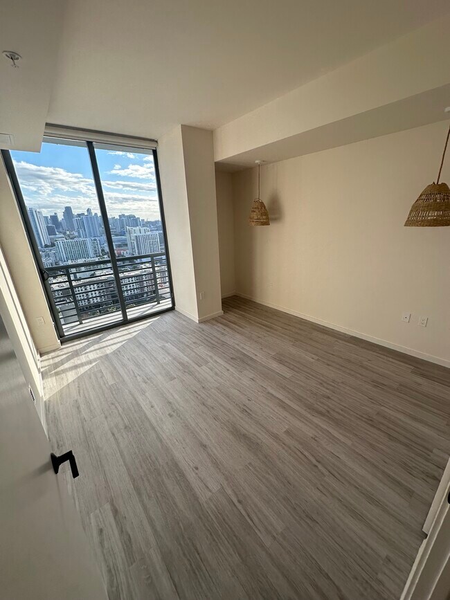 Foto del edificio - 445 NE 32nd St