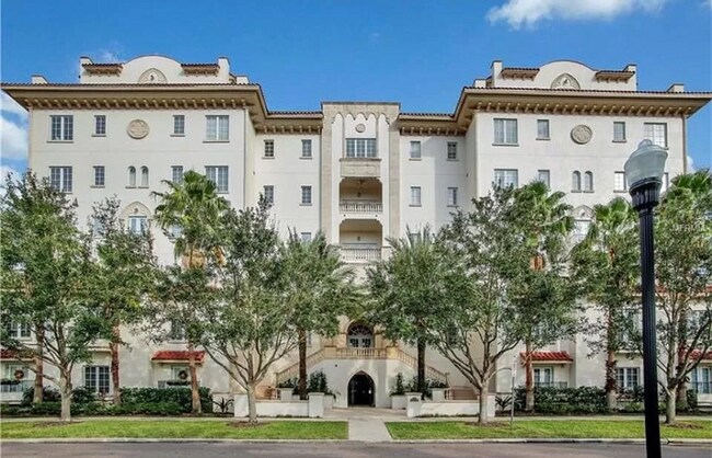 Building Photo - 610 S Rome Ave