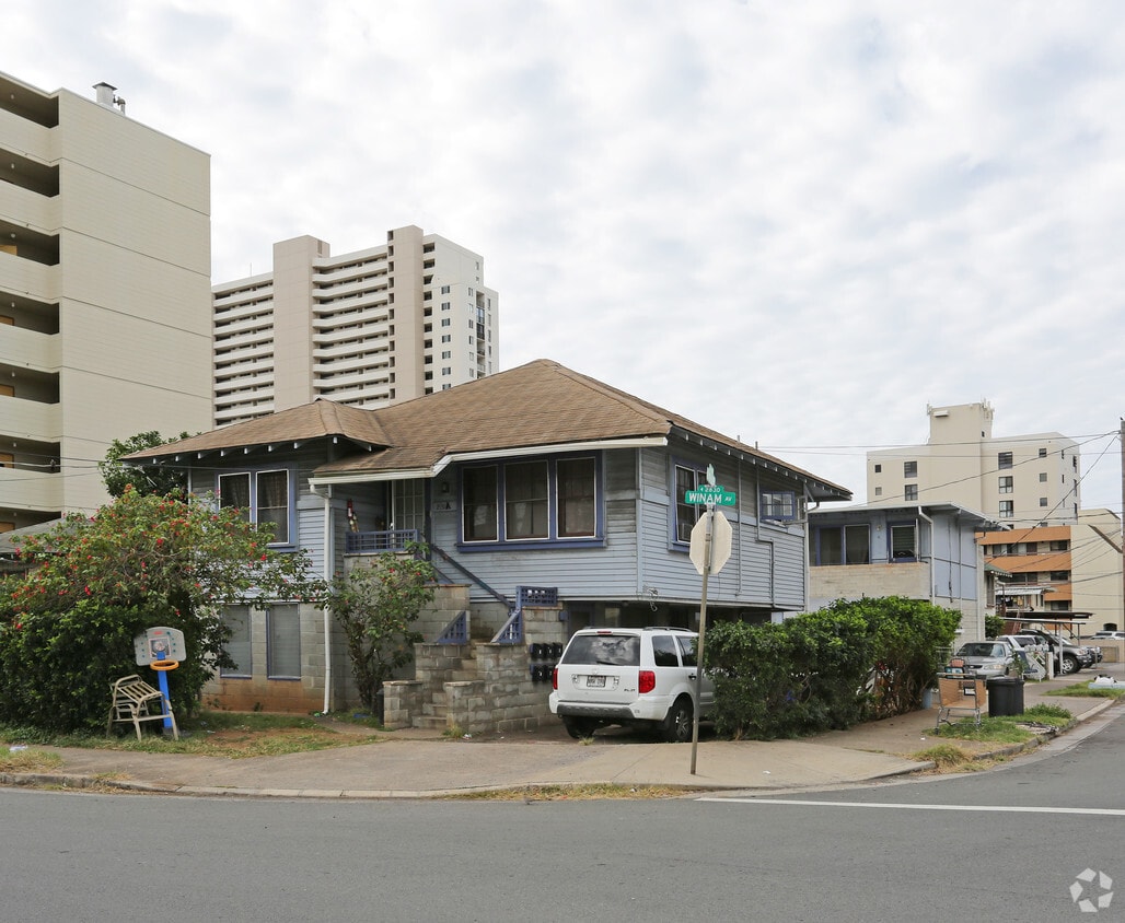 Foto principal - 2831 Winam Ave