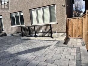 Building Photo - 5 Fenn St