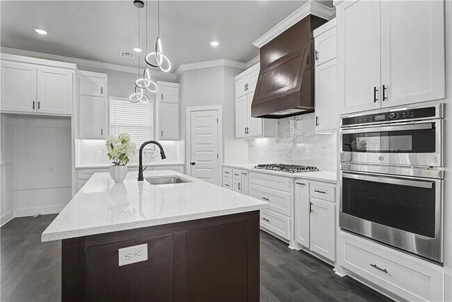 Building Photo - 29 Selkirk Dr