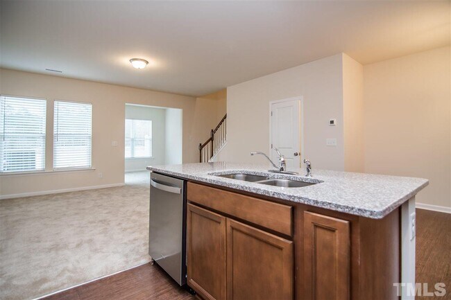 Building Photo - 244 White Oak Ridge Dr