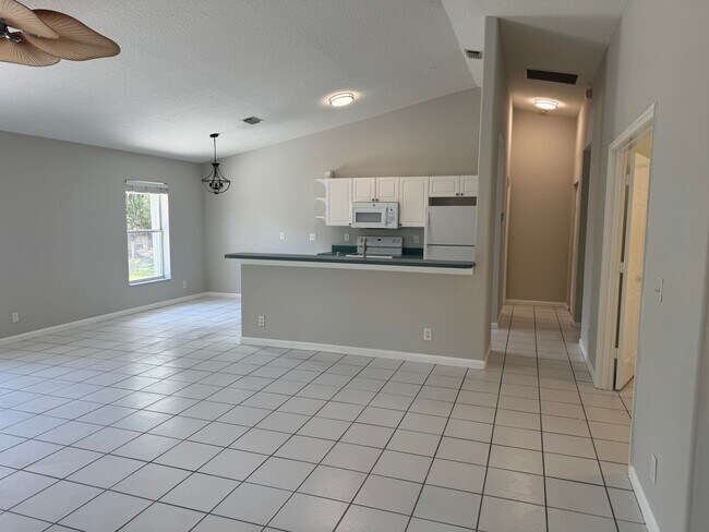 Foto del edificio - 11194 63rd Ln N