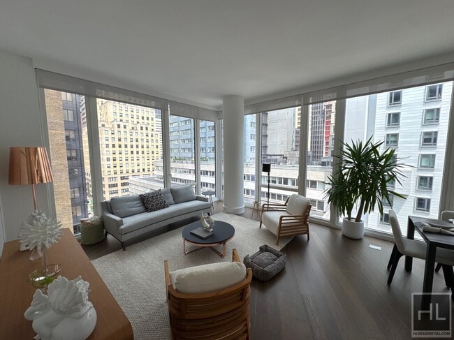 Building Photo - East 44th Street