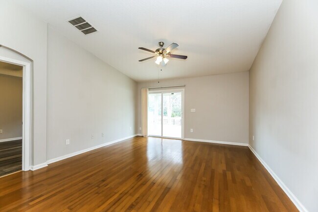Building Photo - 16247 Magnolia Grove Way