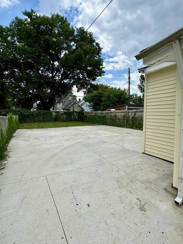 Building Photo - 1615 E 47th St