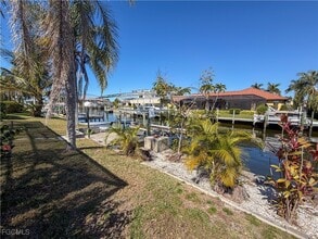 Building Photo - 1115 SW 54th Ln