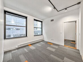 Interior Photo - The Des Moines Building