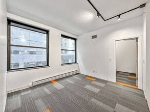 Interior Photo - The Des Moines Building