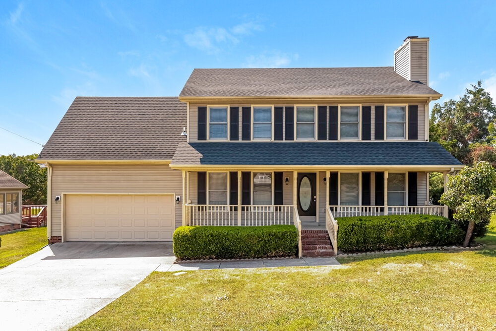 Foto principal - 210 St Lukes Ln