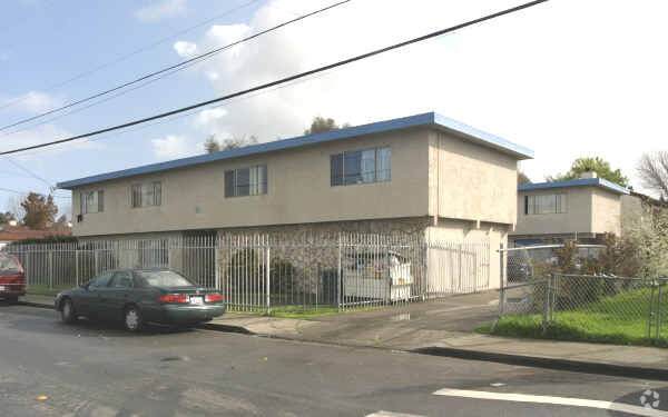 Building Photo - 2518 Manchester Ave