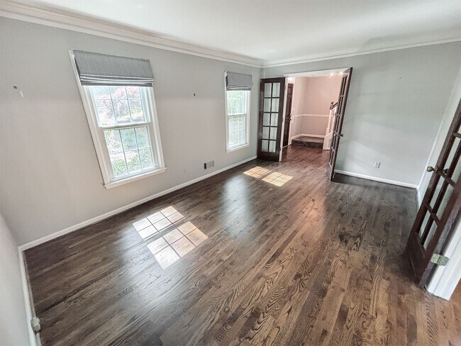 Foto del edificio - Beautifully Updated 4-Bedroom Home in Top-Rated Walton High District