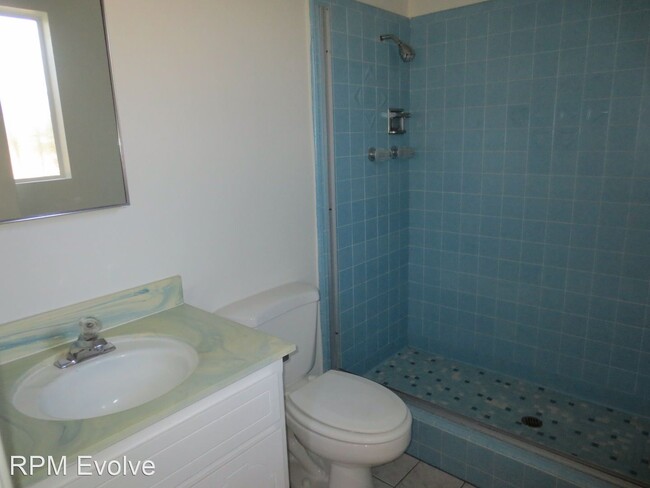 Foto del edificio - 3 br, 2 bath House - 12828 N. 21st Dr. 213...