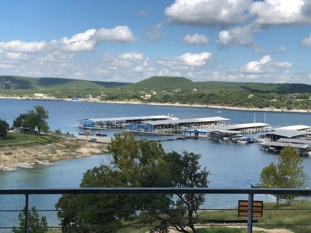 Foto del edificio - 16100 Webb Ln