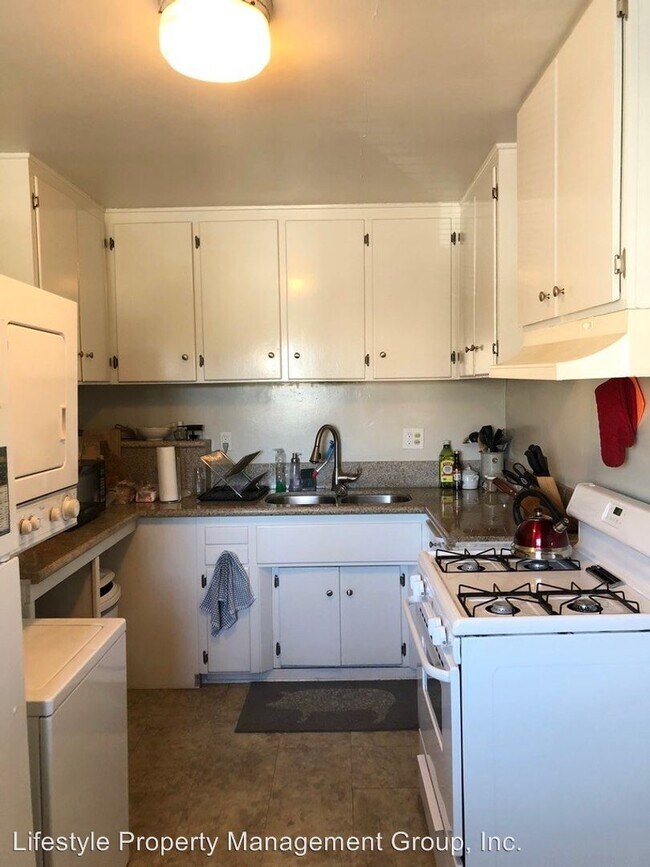 Foto del edificio - 2 br, 1 bath Apartment - 2115 Wightman St