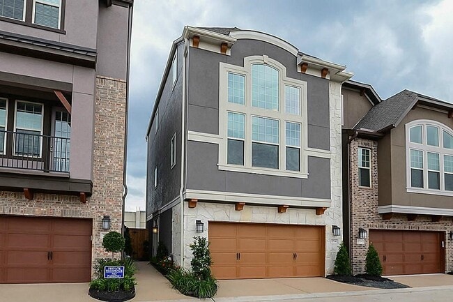 Building Photo - 2716 Church Wood Dr