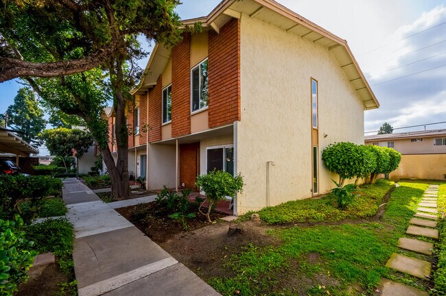 Foto del edificio - 16630 Townhouse Dr