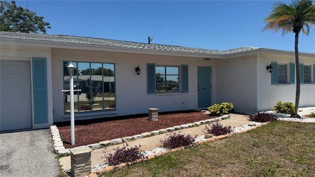 Foto del edificio - 339 Pine Tree Rd