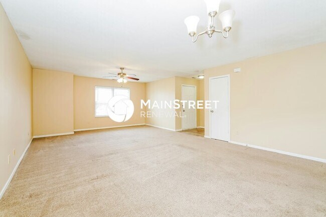Building Photo - 3 Bedroom Pet-Friendly Home in Indianapoli...