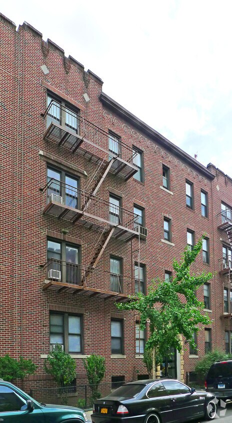 Primary Photo - 45-19 42nd St