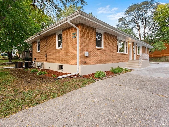Building Photo - 1610 Remington Rd