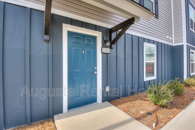 Building Photo - 2507 Otter Run