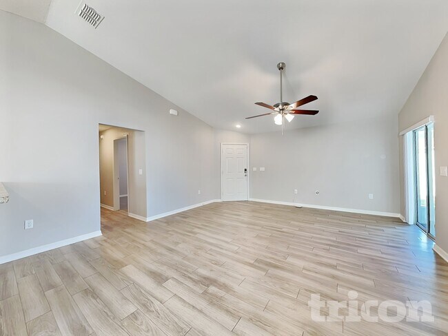 Foto del edificio - 1920 Bretton Ridge Dr