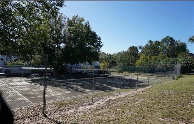 Foto del edificio - 202 Country Ln NE