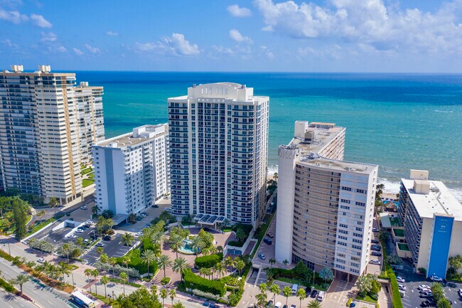Building Photo - 4240 Galt Ocean Dr