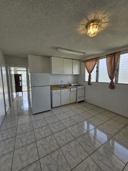 Building Photo - 1439 Kewalo St