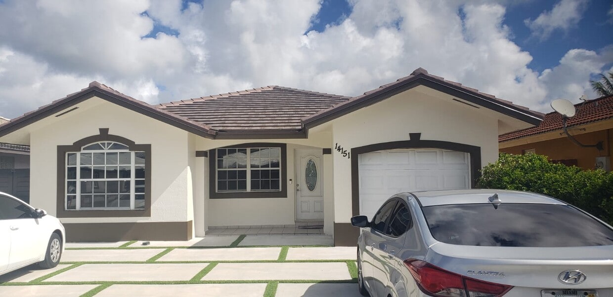 Primary Photo - 14151 SW 147th Ct